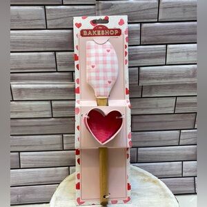 The Bakeshop ❤️by Masterclass Pink Heart   Spatula & Cookie cutter set NWT